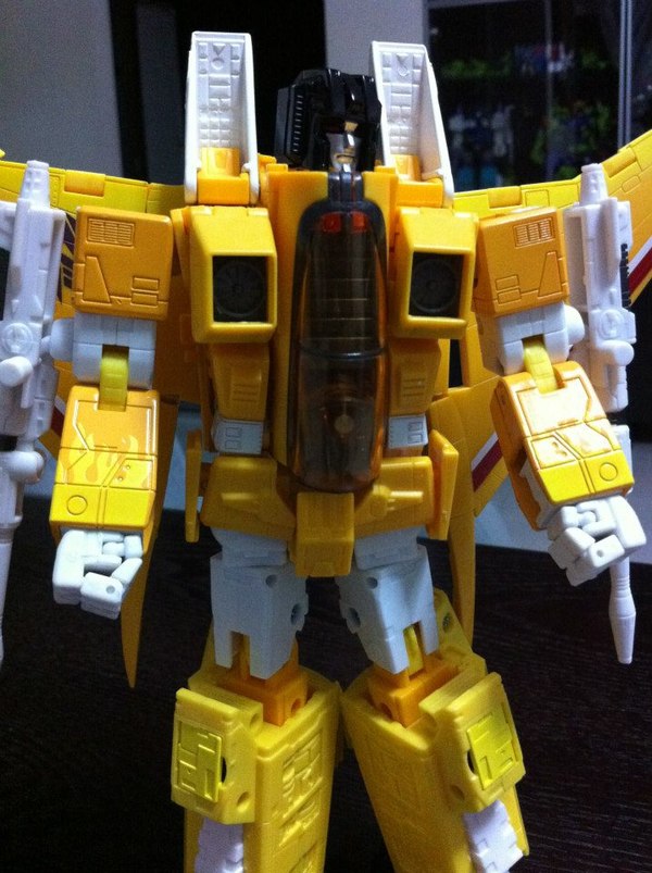 Takara Tomy Masterpiece MP 11S Sunstorm Images    Transformers MP Seeker Takes Off  (3 of 36)